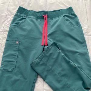 Figs Kade Cargo Scrub Pants